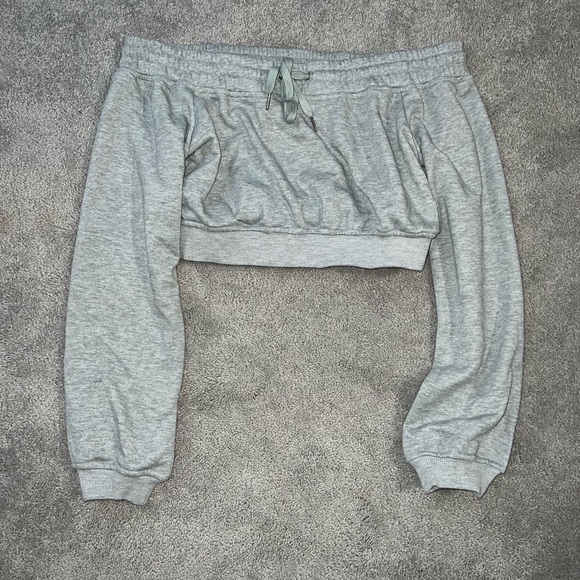 Grey Two-Piece Lounge Set (NWOT) - Picture 3 of 8